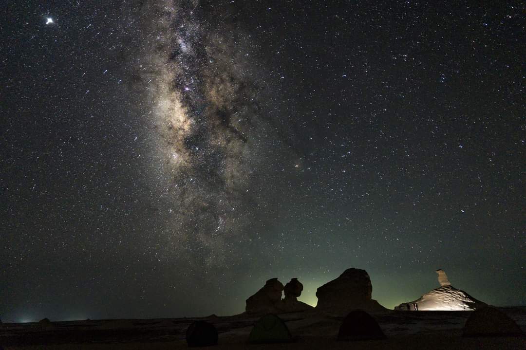 A treasure of Wonders of EgyptA white desert that makes you feel like visiting another planet