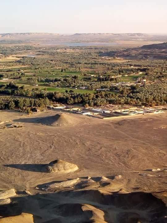 A treasure of Wonders of EgyptA white desert that makes you feel like visiting another planet